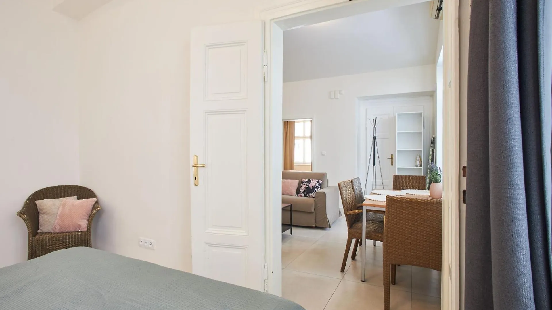 **** Aparthotel Wenceslas Square Residence Prague Czech Republic